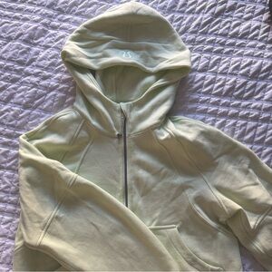 Lululemon Cropped Hoodie XS/S worn once